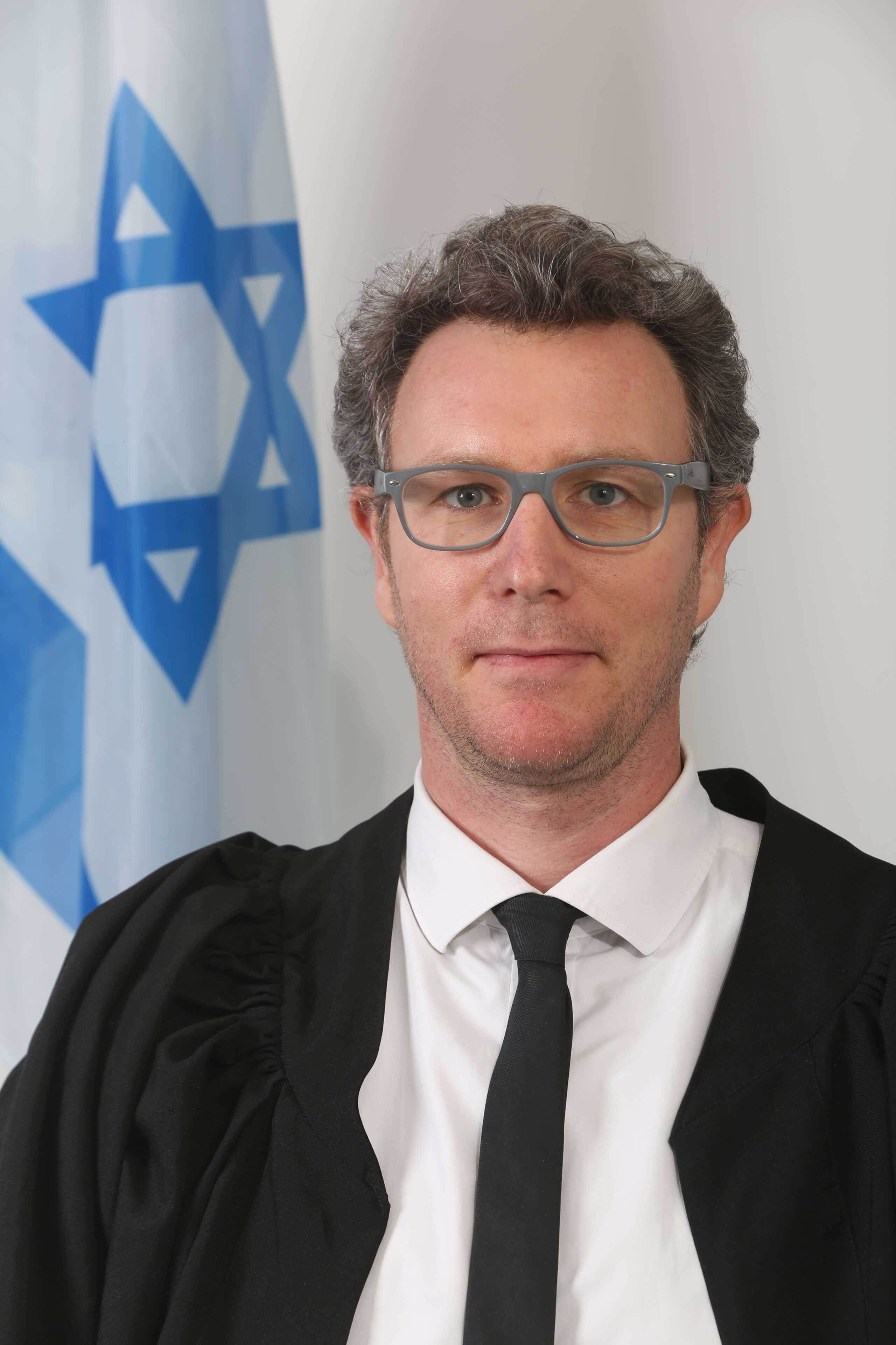 השופט ירון גת