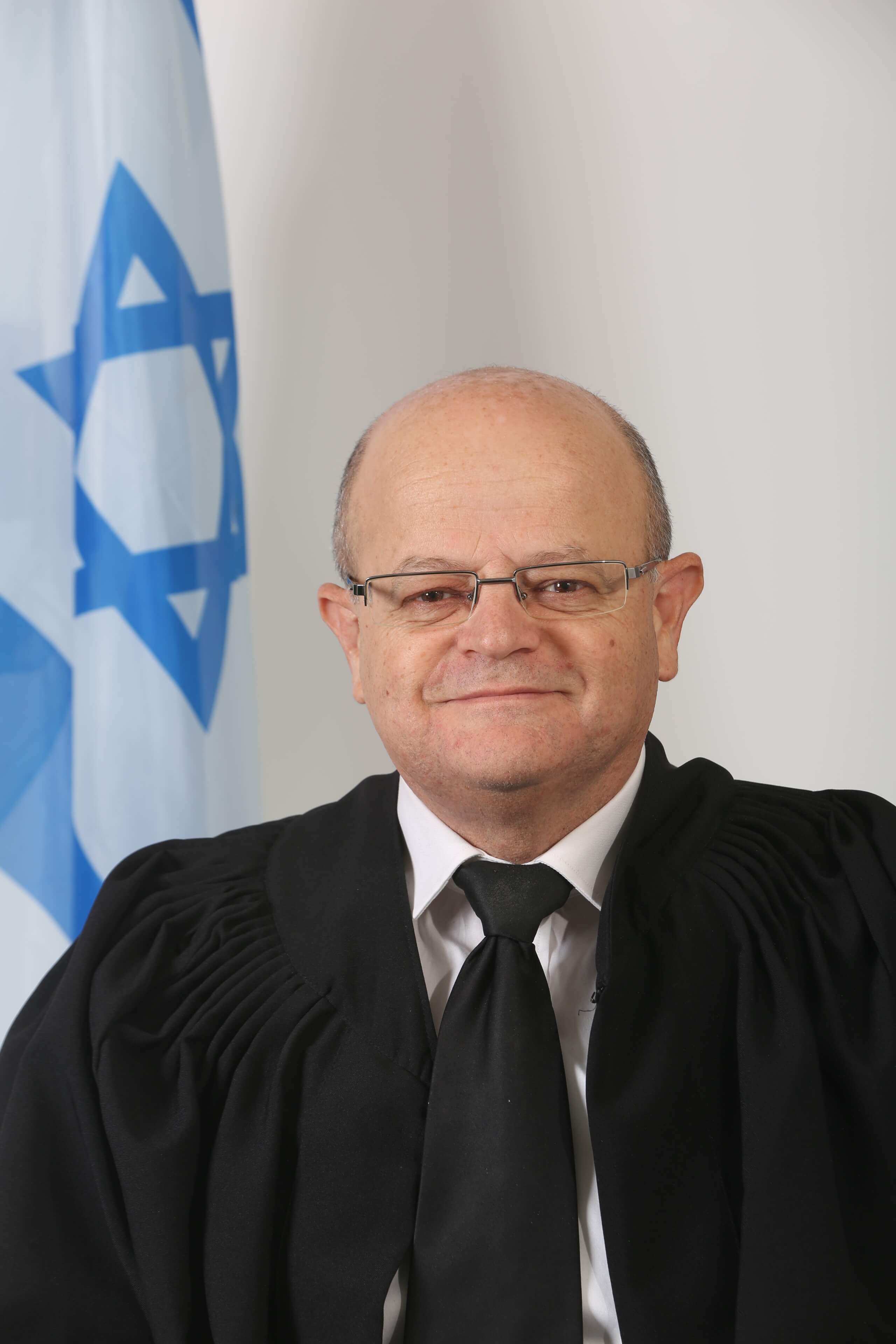 השופט שאול אבינור