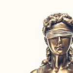 בית משפט ומסמכים משפטיים